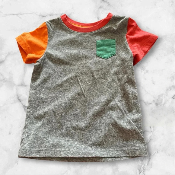 Cat & Jack 18m Colorblock Pocket Tee Shirt and Carter’s 18m shorts - Picture 2 of 6